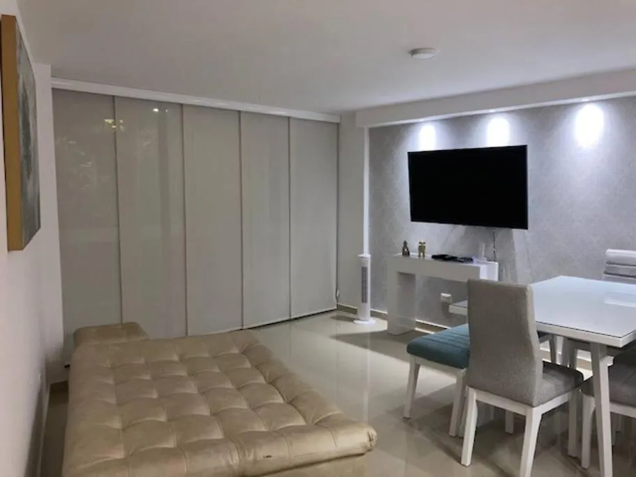 Hermoso Apartamento En El Rodadero, A Tan Solo Una Cuadra De La Playa! Gaira